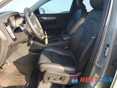 Zdjęcie 7 z 13 samochodu: 2024 VOLVO XC40 ULTIMATE VIN:YV4L12UM4R2376346 - miniatura