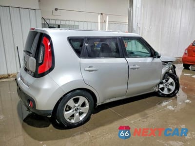 Trzecie zdjęcie samochodu z tyłu: 2017 KIA SOUL BASE VIN:KNDJN2A27H7435196 - miniatura