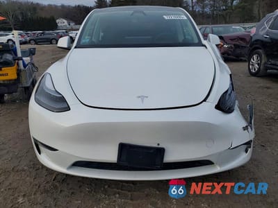 Piąte zdjęcie samochodu w środku: 2024 TESLA MODEL Y VIN:7SAYGDEE6RF168009 - miniatura