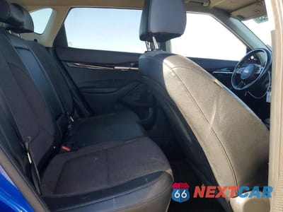 Zdjęcie 11 z 13 samochodu: 2021 KIA SELTOS S VIN:KNDEU2AA7M7108660 - miniatura