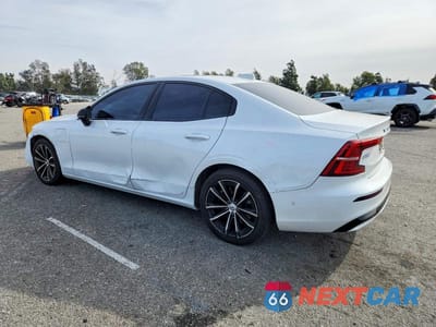 Drugie zdjęcie samochodu z przodu: 2024 VOLVO S60 PLUS VIN:7JRH60FL8RG296233 - miniatura