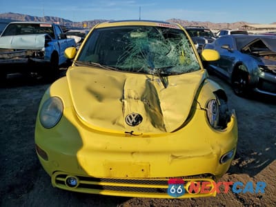 Piąte zdjęcie samochodu w środku: 2000 VOLKSWAGEN NEW BEETLE GLX VIN:3VWDD21C6YM452924 - miniatura