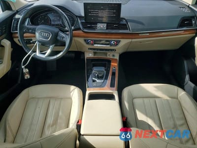Zdjęcie 8 z 12 samochodu: 2021 AUDI Q5 PREMIUM VIN:WA1AAAFY1M2017947 - miniatura