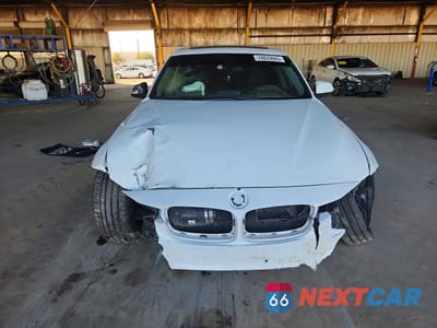 Piąte zdjęcie samochodu w środku: 2014 BMW 328 I SULEV VIN:WBA3C1C57EK106701 - miniatura