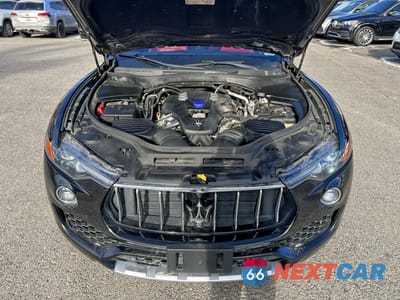 Zdjęcie 8 z 10 samochodu: 2018 MASERATI LEVANTE S LUXURY VIN:ZN661YUL8JX277691 - miniatura
