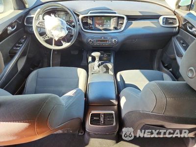 Zdjęcie 8 z 12 samochodu: 2019 KIA SORENTO LX VIN:5XYPG4A51KG495401 - miniatura