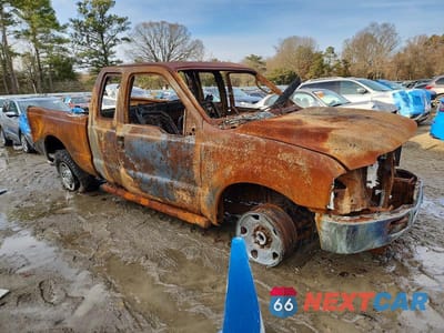 Czwarte zdjęcie samochodu z boku: 2006 FORD F250 SUPER DUTY VIN:1FTSX21PX6ED75143 - miniatura