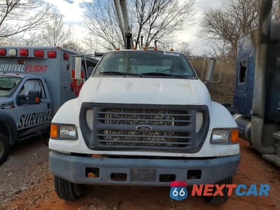Zdjęcie 9 z 10 samochodu: 2001 FORD F750 PRESSURE DIGGER TRUCK VIN:3FDXF75R81MA88383 - miniatura