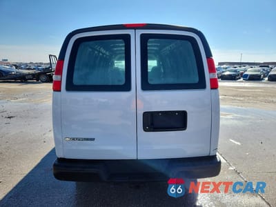 Zdjęcie 6 z 13 samochodu: 2020 CHEV EXPRESS CARGO 2500 1 VIN:1GCWGBFP8L1143413 - miniatura