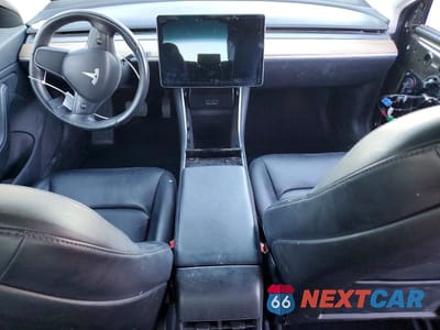 Zdjęcie 8 z 13 samochodu: 2018 TESLA MODEL 3 VIN:5YJ3E1EA7JF016088 - miniatura