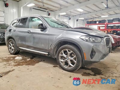 Czwarte zdjęcie samochodu z boku: 2024 BMW X3 XDRIVE30I VIN:5UX53DP06R9U82605 - miniatura