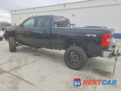Drugie zdjęcie samochodu z przodu: 2008 CHEVROLET SILVERADO K2500 HEAVY DUTY VIN:1GCHK23668F226612 - miniatura