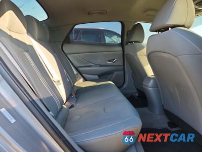 Zdjęcie 10 z 12 samochodu: 2023 HYUNDAI ELANTRA SEL VIN:KMHLM4AG3PU504559 - miniatura