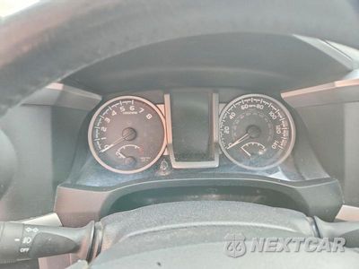 Zdjęcie 9 z 12 samochodu: 2019 TOYOTA TACOMA VIN:3TMCZ5AN1KM283289 - miniatura