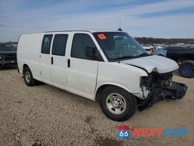 Czwarte zdjęcie samochodu z boku: 2018 CHEVROLET EXPRESS G3500 UTILITY / SERVICE VAN VIN:1GCZGHFG8J1337985 - miniatura