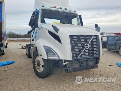 Zdjęcie 9 z 10 samochodu: 2024 VOLVO VNL SEMI TRUCK VIN:4V4NC9EH6RN654943 - miniatura