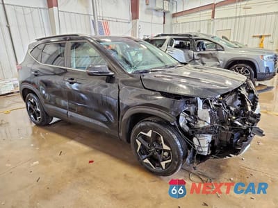 Czwarte zdjęcie samochodu z boku: 2024 KIA SELTOS EX VIN:KNDERCAA7R7631837 - miniatura