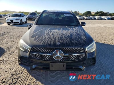 Piąte zdjęcie samochodu w środku: 2021 MERCEDES-BENZ GLC 300 4MATIC VIN:W1N0G8EB8MV298707 - miniatura