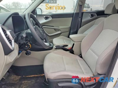 Zdjęcie 7 z 12 samochodu: 2021 KIA SOUL LX VIN:KNDJ23AUXM7755199 - miniatura