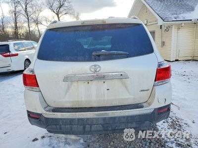 Zdjęcie 6 z 14 samochodu: 2013 TOYOTA HIGHLANDER BASE VIN:5TDBK3EH3DS195548 - miniatura