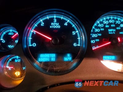 Zdjęcie 9 z 12 samochodu: 2014 GMC YUKON XL K1500 SLT VIN:1GKS2KE75ER220939 - miniatura