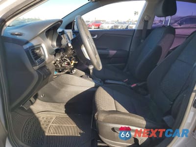 Zdjęcie 7 z 12 samochodu: 2019 KIA RIO LX VIN:3KPA24AB9KE184953 - miniatura