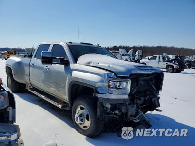 Czwarte zdjęcie samochodu z boku: 2019 GMC SIERRA K3500 DENALI VIN:1GT42WEY0KF117333 - miniatura