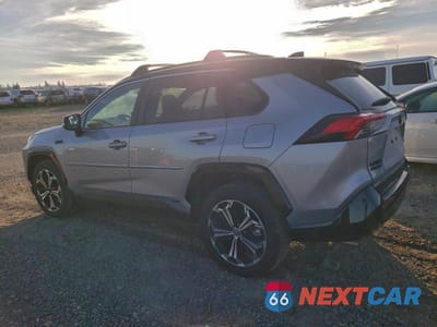 Drugie zdjęcie samochodu z przodu: 2024 TOYOTA RAV4 PRIME XSE VIN:JTMEB3FVXRD196684 - miniatura