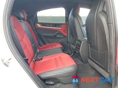 Zdjęcie 11 z 14 samochodu: 2025 PORSCHE CAYENNE COUPE VIN:WP1BA2AY6SDA33035 - miniatura
