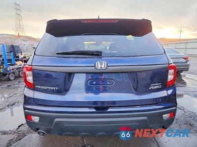 Zdjęcie 6 z 13 samochodu: 2020 HONDA PASSPORT SPORT VIN:5FNYF8H26LB018580 - miniatura