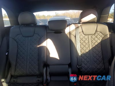 Zdjęcie 10 z 13 samochodu: 2025 AUDI SQ5 PREMIUM PLUS VIN:WA1B4AFY2S2056748 - miniatura