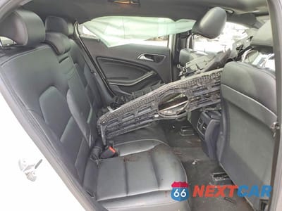 Zdjęcie 11 z 12 samochodu: 2020 MERCEDES-BENZ GLA 250 VIN:WDCTG4EB8LJ665053 - miniatura