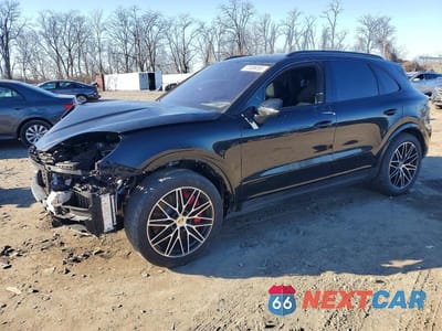 2024 PORSCHE CAYENNE S WP1AL2AY0RDA32060 - główne zdjęcie licytacji z USA - miniatura