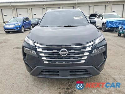 Piąte zdjęcie samochodu w środku: 2025 NISSAN ROGUE SV VIN:JN8BT3BB0SW150288 - miniatura