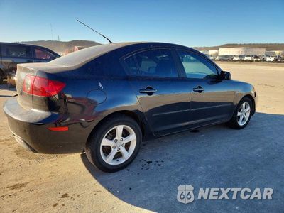 Trzecie zdjęcie samochodu z tyłu: 2005 MAZDA 3 VIN:JM1BK12FX51269618 - miniatura