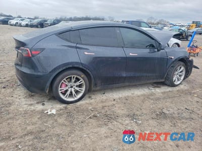 Trzecie zdjęcie samochodu z tyłu: 2024 TESLA MODEL Y VIN:7SAYGAEE8RF050039 - miniatura