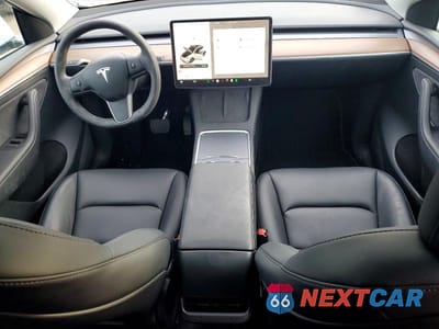 Zdjęcie 8 z 11 samochodu: 2024 TESLA MODEL Y VIN:7SAYGDEE6RF168009 - miniatura