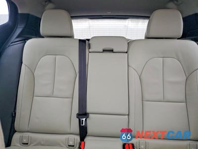 Zdjęcie 10 z 12 samochodu: 2022 VOLVO XC40 T5 MOMENTUM VIN:YV4162UKXN2697566 - miniatura