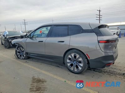 Drugie zdjęcie samochodu z przodu: 2024 BMW IX XDRIVE50 VIN:WB523CF08RCR25349 - miniatura