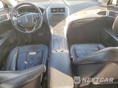 Zdjęcie 8 z 13 samochodu: 2015 LINCOLN MKZ VIN:3LN6L2GK8FR624976 - miniatura