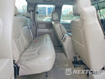 Zdjęcie 11 z 15 samochodu: 2006 CHEVROLET SILVERADO K2500 HEAVY DUTY VIN:1GCHK29D26E250298 - miniatura
