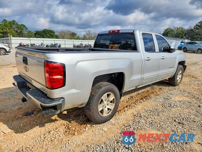 Trzecie zdjęcie samochodu z tyłu: 2019 CHEVROLET SILVERADO LD C1500 LT VIN:2GCRCPEC9K1104231 - miniatura