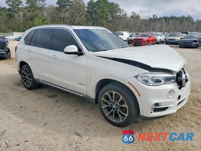 Czwarte zdjęcie samochodu z boku: 2017 BMW X5 SDRIVE35I VIN:5UXKR2C57H0U19071 - miniatura