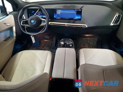 Zdjęcie 8 z 13 samochodu: 2024 BMW IX XDRIVE50 VIN:WB523CF0XRCR56022 - miniatura