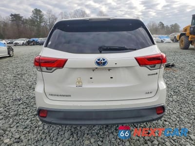 Zdjęcie 6 z 13 samochodu: 2018 TOYOTA HIGHLANDER HYBRID VIN:5TDJGRFHXJS049707 - miniatura