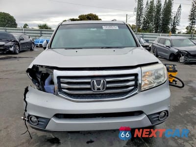 Piąte zdjęcie samochodu w środku: 2015 HONDA PILOT TOURING VIN:5FNYF3H99FB003883 - miniatura