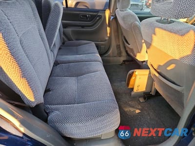 Zdjęcie 10 z 13 samochodu: 1997 HONDA CR-V LX VIN:JHLRD1841VC003300 - miniatura