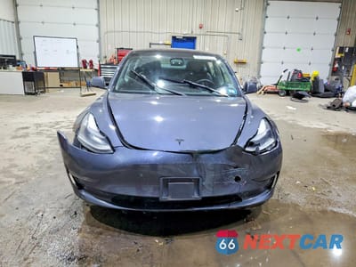 Piąte zdjęcie samochodu w środku: 2023 TESLA MODEL 3 VIN:5YJ3E1EA4PF428798 - miniatura