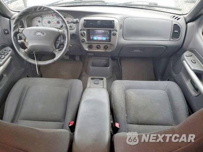 Zdjęcie 8 z 14 samochodu: 2002 FORD EXPLORER SPORT TRAC VIN:1FMZU77E12UD24233 - miniatura