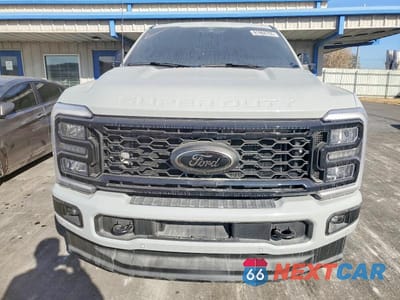 Piąte zdjęcie samochodu w środku: 2025 FORD F250 SUPER DUTY VIN:1FT8W2BT0SEE02501 - miniatura